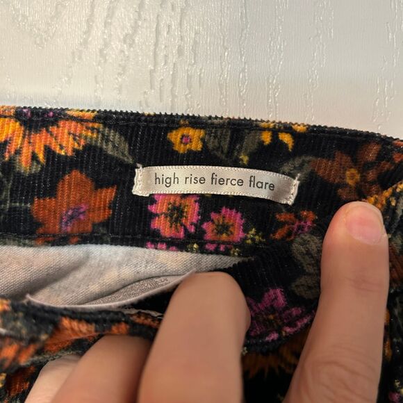 Wrangler high-rise fierce flare floral corduroy pants Size - Picture 8 of 14